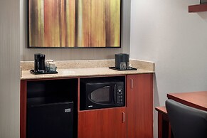 Courtyard by Marriott Raleigh/Cary
