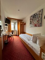 Centro Hotel Mondial Munchen Trademark Collection by Wyndham