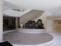 Indian Wells Resort Hotel