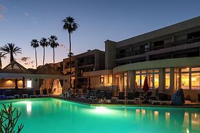 Indian Wells Resort Hotel