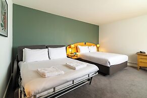 Holiday Inn Ashford North A20 by IHG