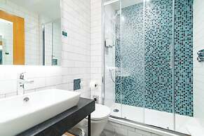 Holiday Inn Ashford North A20 by IHG