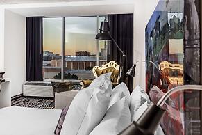 Lorenzo Hotel Dallas, Tapestry Collection by Hilton