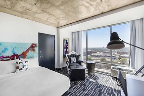 Lorenzo Hotel Dallas, Tapestry Collection by Hilton
