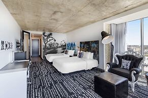 Lorenzo Hotel Dallas, Tapestry Collection by Hilton