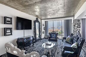 Lorenzo Hotel Dallas, Tapestry Collection by Hilton