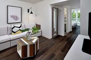 Baker's Cay Resort Key Largo, Curio Collection by Hilton