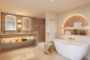 Baker's Cay Resort Key Largo, Curio Collection by Hilton