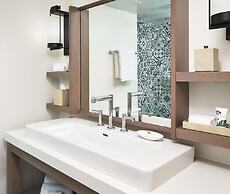 Baker's Cay Resort Key Largo, Curio Collection by Hilton