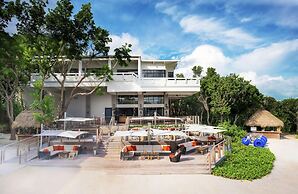 Baker's Cay Resort Key Largo, Curio Collection by Hilton