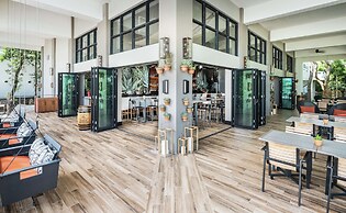 Baker's Cay Resort Key Largo, Curio Collection by Hilton