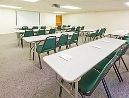 Super 8 by Wyndham Miamisburg Dayton S Area OH