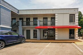 Econo Lodge Research Triangle Park