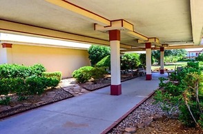 Executive Inn Hotel & Conference Centre