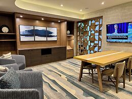 Holiday Inn Burlington Conference Centre by IHG