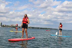 Holiday Inn Burlington Conference Centre by IHG