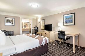 Quality Inn Near Lake Marble Falls