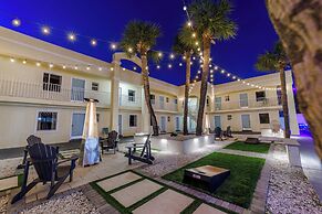Dunes Inn & Suites