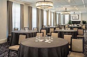 Mills House Charleston, Curio Collection by Hilton