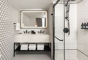 Mills House Charleston, Curio Collection by Hilton