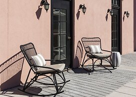 Mills House Charleston, Curio Collection by Hilton