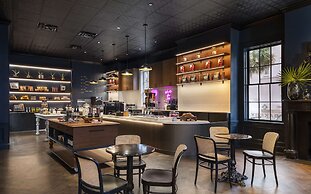 Mills House Charleston, Curio Collection by Hilton