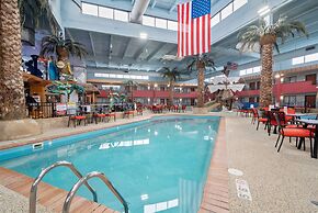Ramada by Wyndham Sioux Falls Airport-Waterpark & Event Ctr