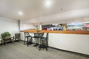 Ramada by Wyndham Sioux Falls Airport-Waterpark & Event Ctr