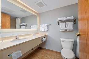 Ramada by Wyndham Sioux Falls Airport-Waterpark & Event Ctr