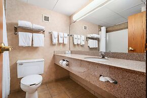 Ramada by Wyndham Sioux Falls Airport-Waterpark & Event Ctr