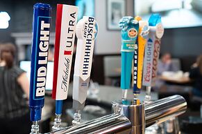 Ramada by Wyndham Sioux Falls Airport-Waterpark & Event Ctr