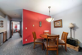 Ramada by Wyndham Sioux Falls Airport-Waterpark & Event Ctr