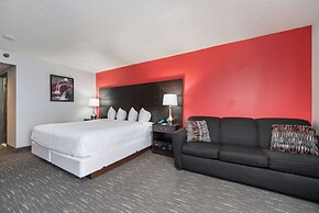 Ramada by Wyndham Sioux Falls Airport-Waterpark & Event Ctr