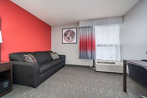 Ramada by Wyndham Sioux Falls Airport-Waterpark & Event Ctr