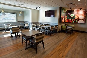 Holiday Inn Hotel & Suites Des Moines - Northwest by IHG
