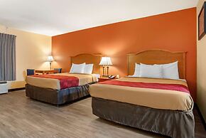 Econo Lodge Inn & Suites