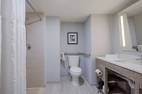 Comfort Inn & Suites Alexandria West