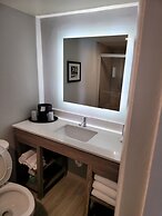 Comfort Inn & Suites Alexandria West