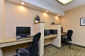Comfort Inn & Suites Alexandria West
