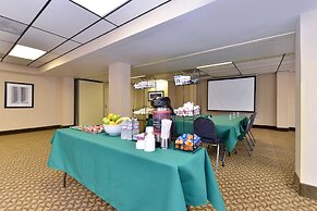 Comfort Inn & Suites Alexandria West