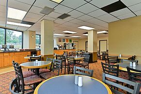 Comfort Inn & Suites Alexandria West