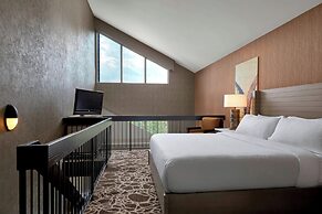 Kananaskis Mountain Lodge, Autograph Collection