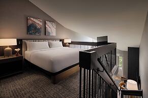Kananaskis Mountain Lodge, Autograph Collection