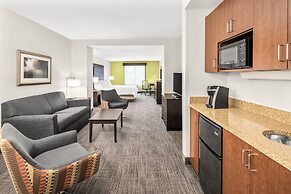 Holiday Inn Express & Suites Wilmington-Newark