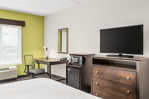 Holiday Inn Express & Suites Wilmington-Newark by IHG