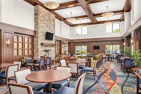 Holiday Inn Express & Suites Wilmington-Newark by IHG