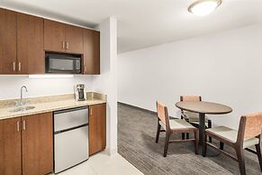 Holiday Inn Express & Suites Wilmington-Newark by IHG