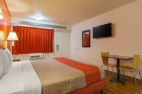 Motel 6 Tucker, GA - Atlanta Northeast