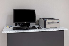 Days Inn by Wyndham Granbury