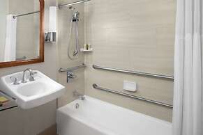 Hilton Kansas City Airport